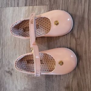 Moschino l pink shoes l baby l size 4 l baby shoe l designer l flat l soft peach